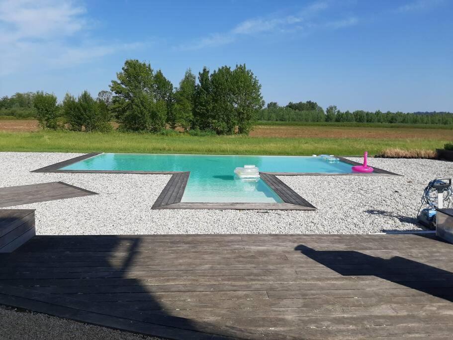 Grand Gite Avec Piscine Maison Port Valade Tabanac Esterno foto