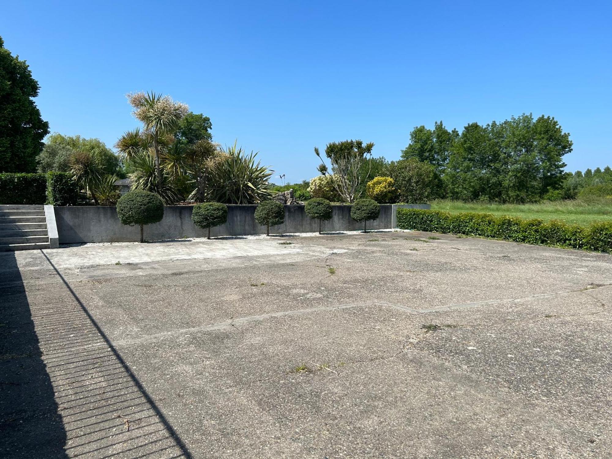 Grand Gite Avec Piscine Maison Port Valade Tabanac Esterno foto